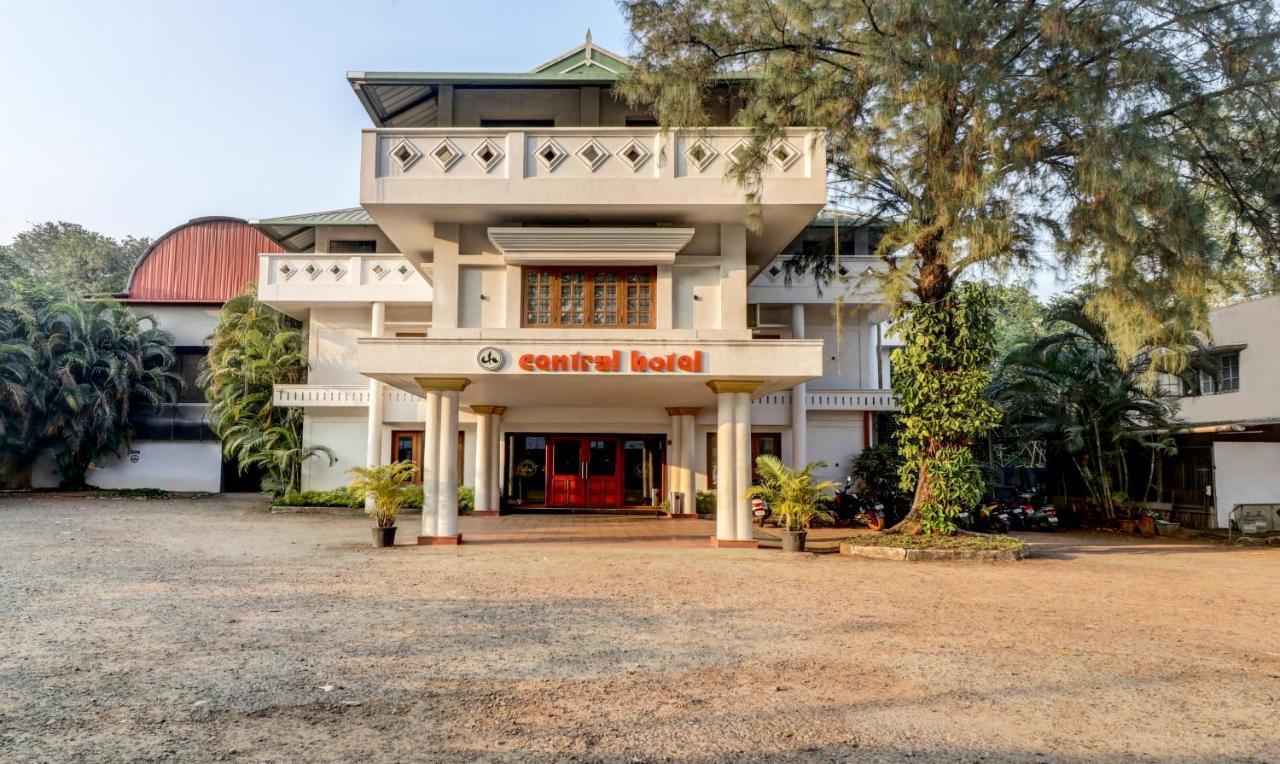 โอโย 15992 เซ็นทรัล โฮเต็ล Hotel Thrissur ภายนอก รูปภาพ