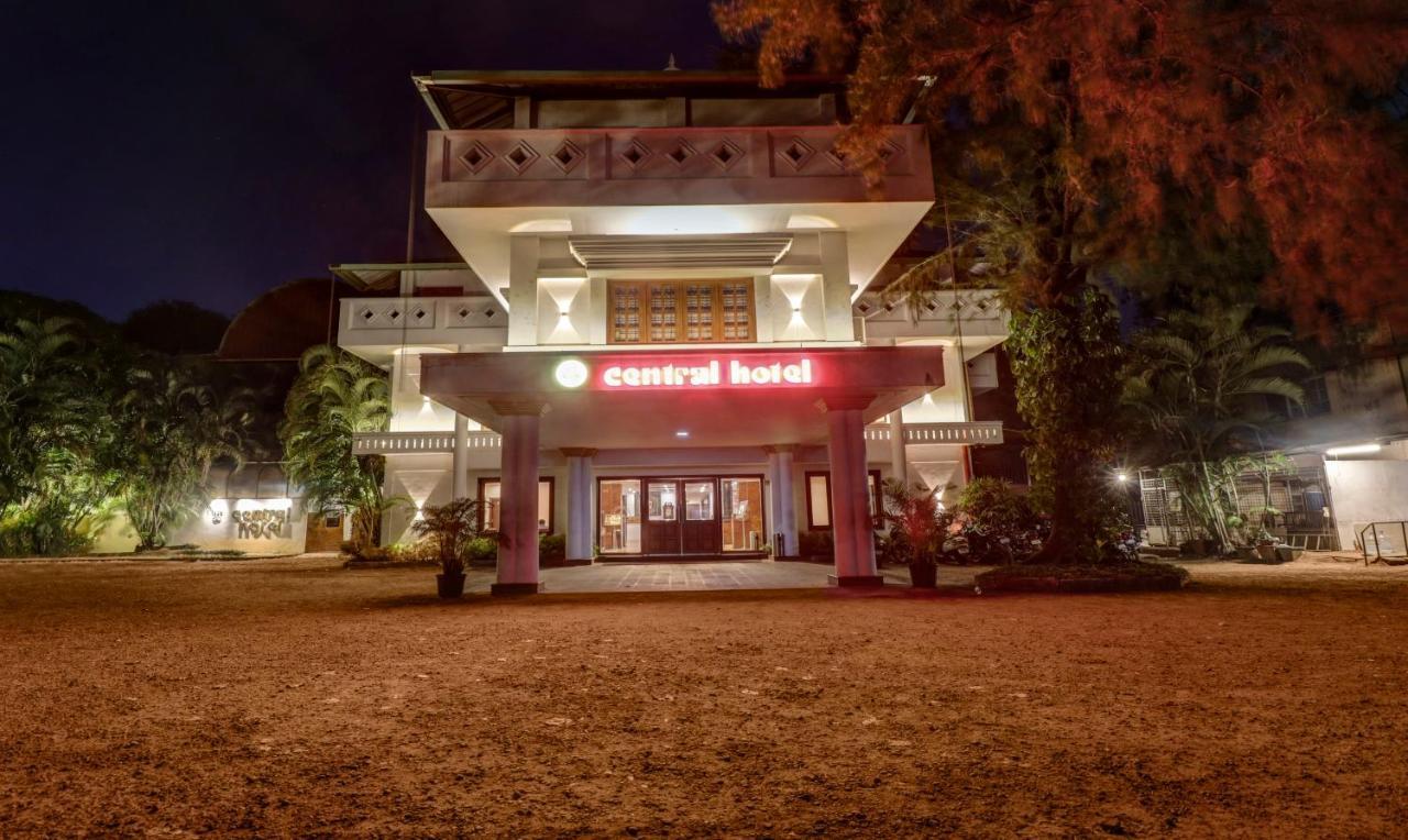 โอโย 15992 เซ็นทรัล โฮเต็ล Hotel Thrissur ภายนอก รูปภาพ