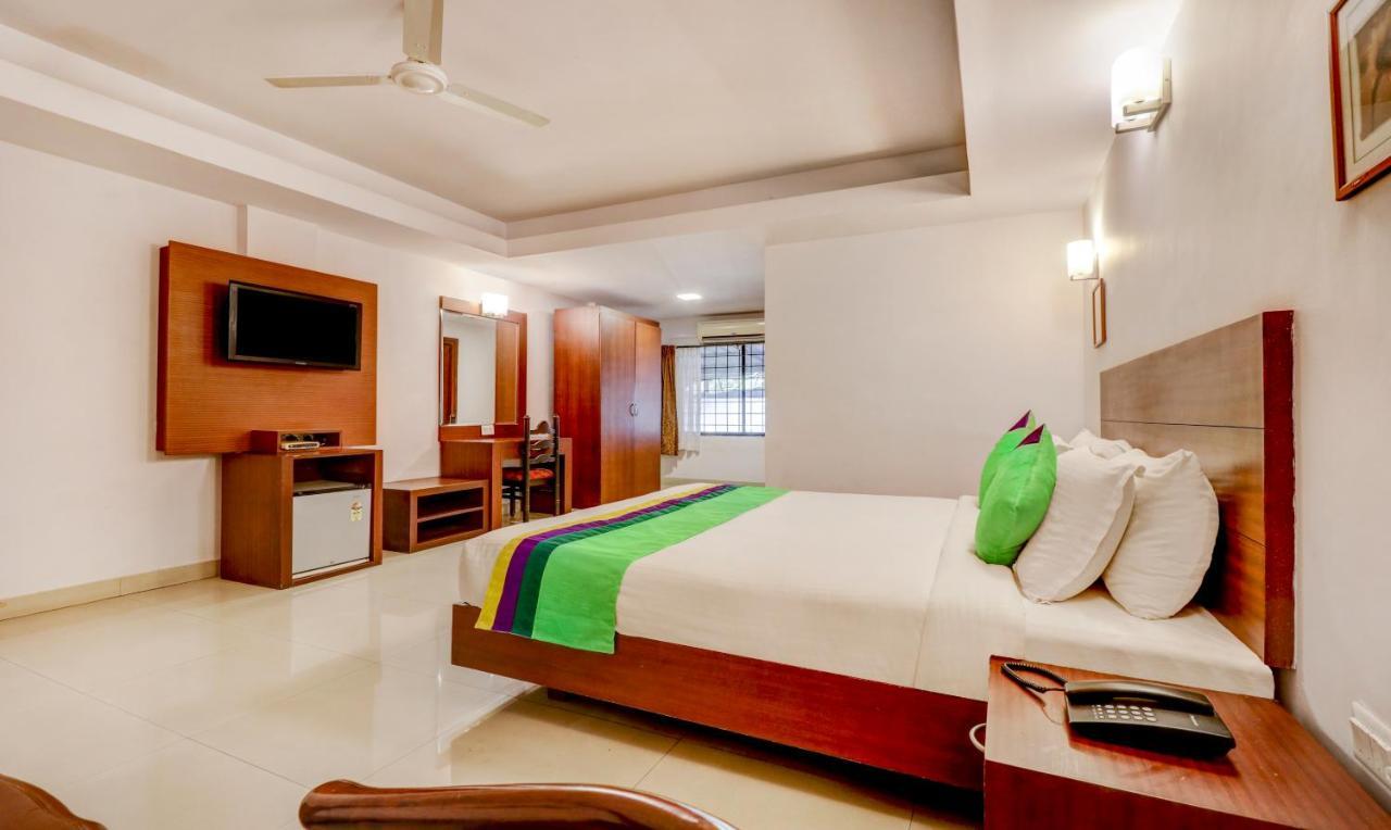โอโย 15992 เซ็นทรัล โฮเต็ล Hotel Thrissur ภายนอก รูปภาพ