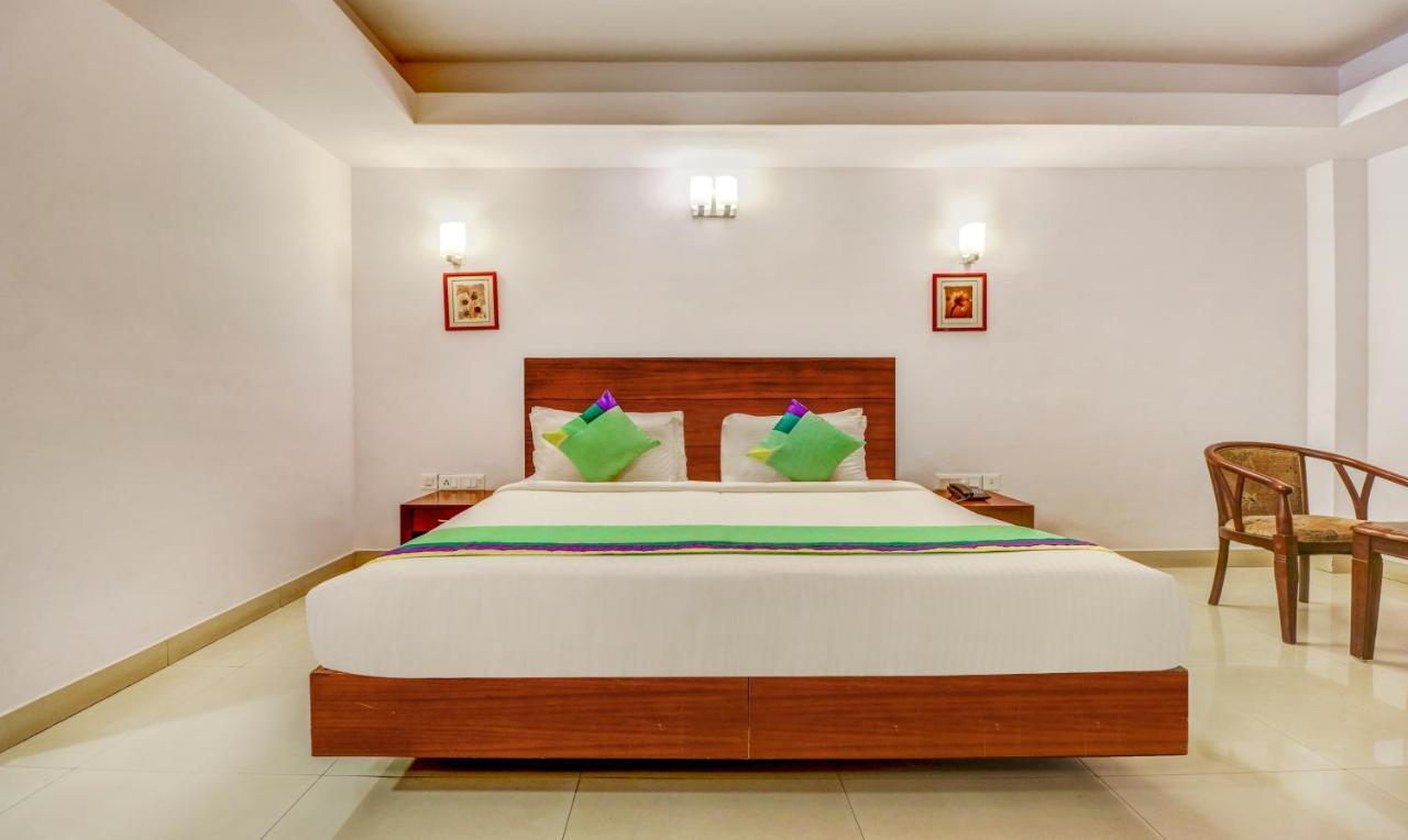 โอโย 15992 เซ็นทรัล โฮเต็ล Hotel Thrissur ภายนอก รูปภาพ
