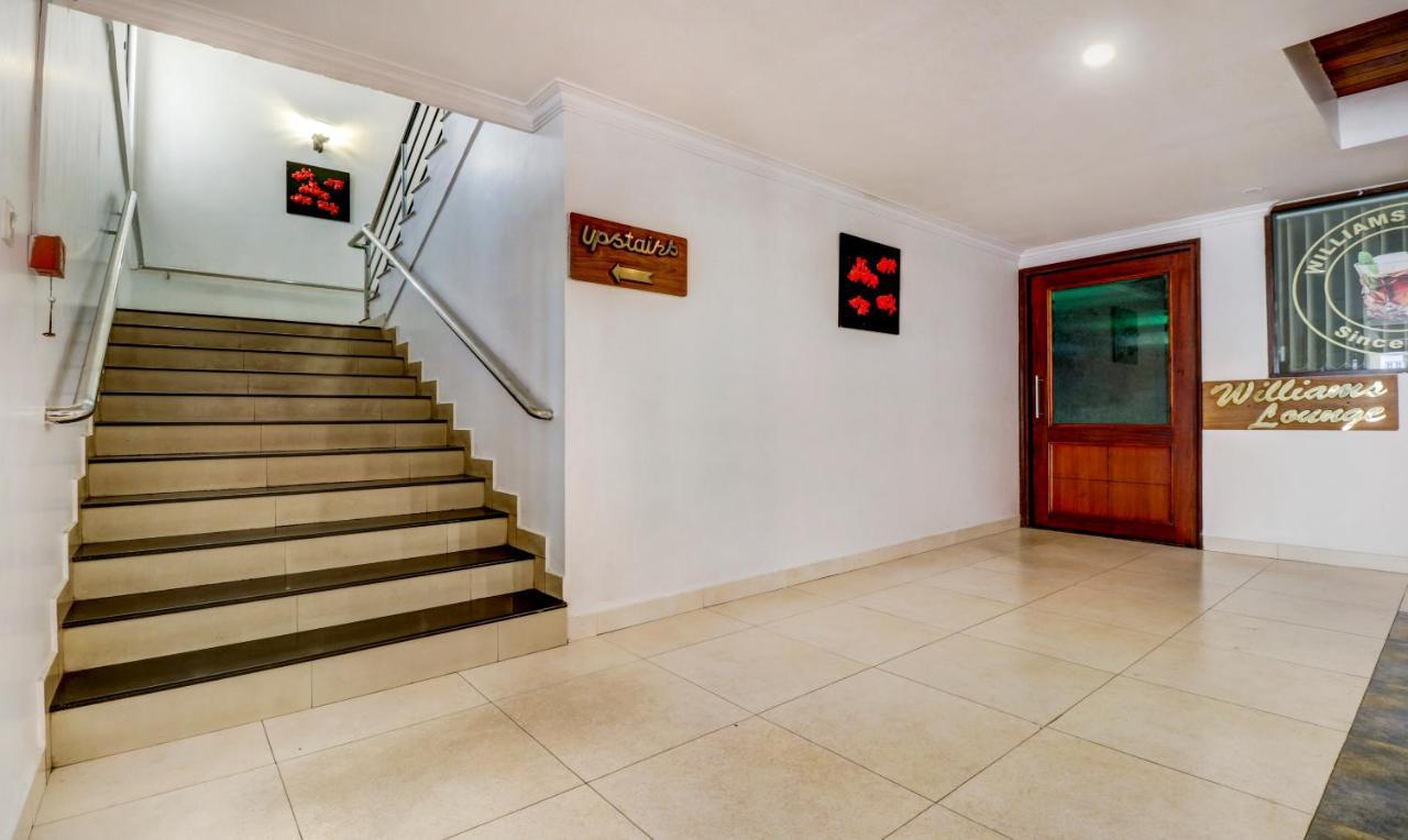 โอโย 15992 เซ็นทรัล โฮเต็ล Hotel Thrissur ภายนอก รูปภาพ